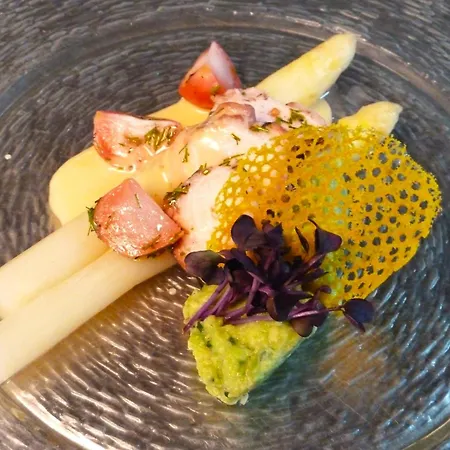 Zum Hirsch Pensionat 3*