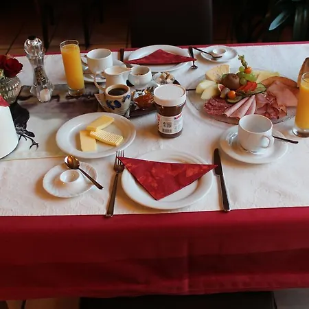 Zum Hirsch Pensionat