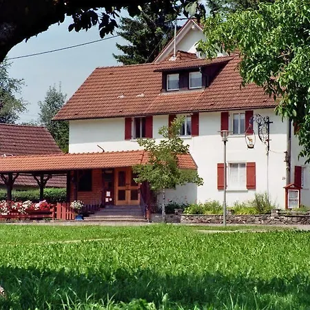 Zum Hirsch Guest house 3*